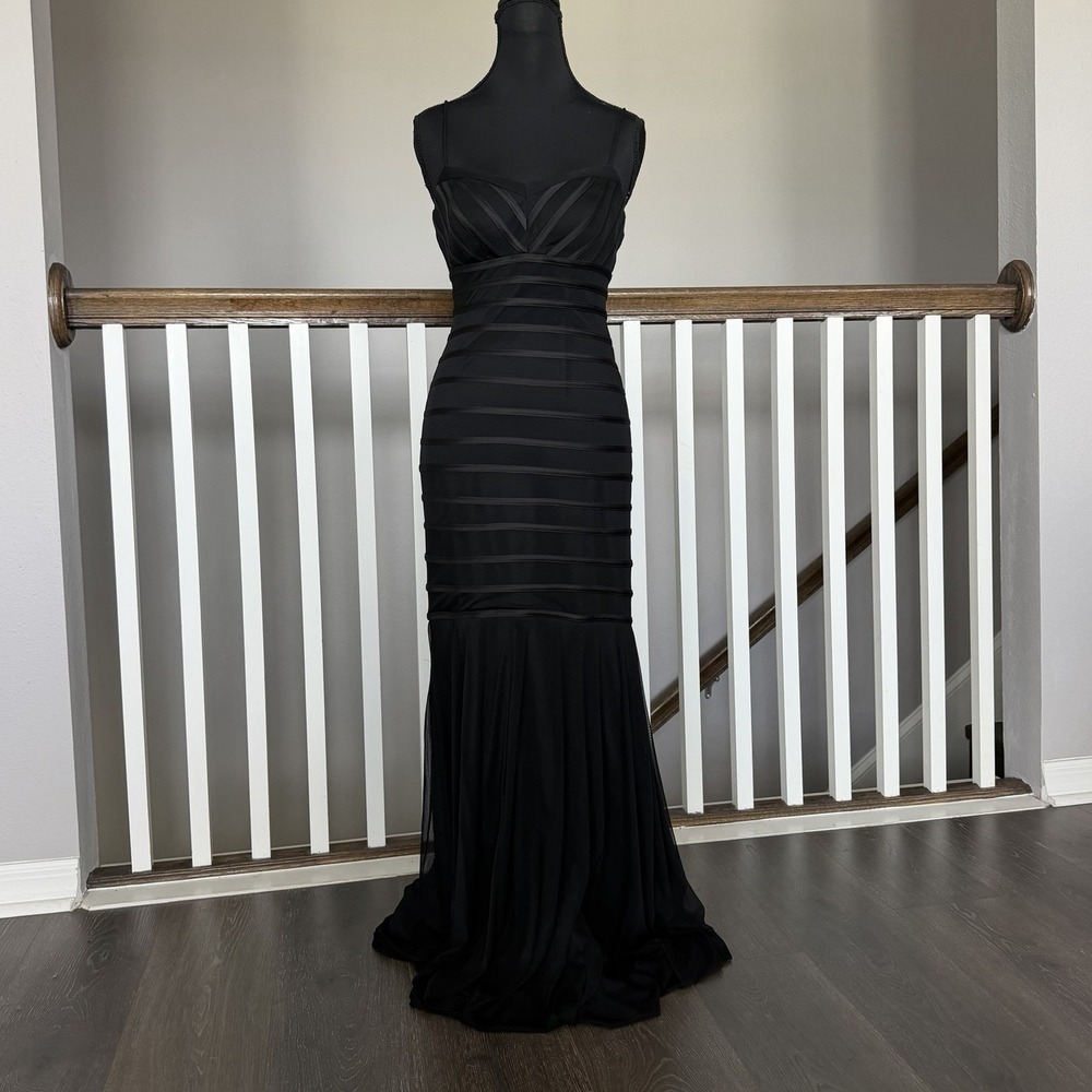 BETSY & ADAM Striped Sweetheart Dress 2 Black Formal Evening Gown  Elegant Party